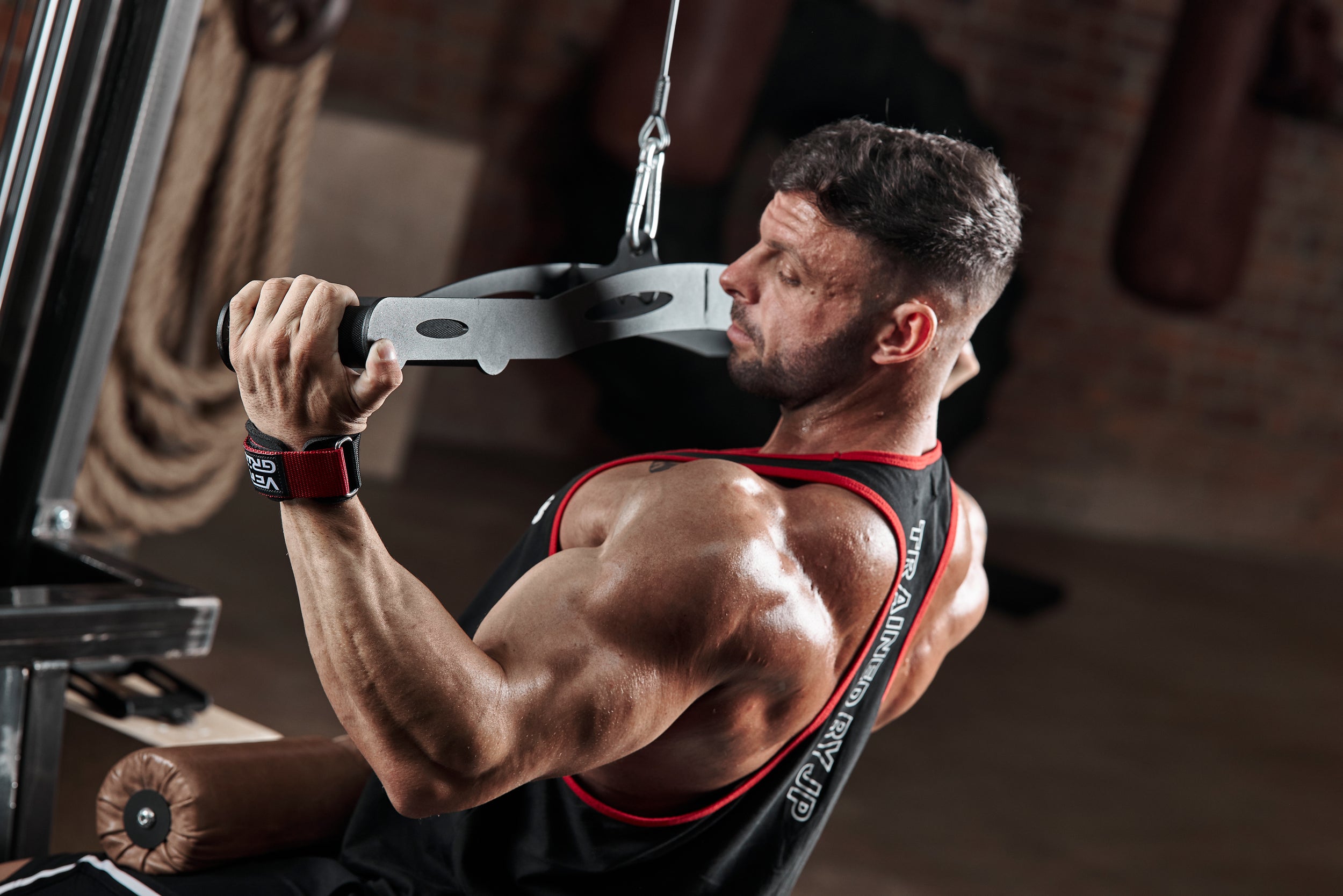 How to Train With Versa Gripps Lifting Straps